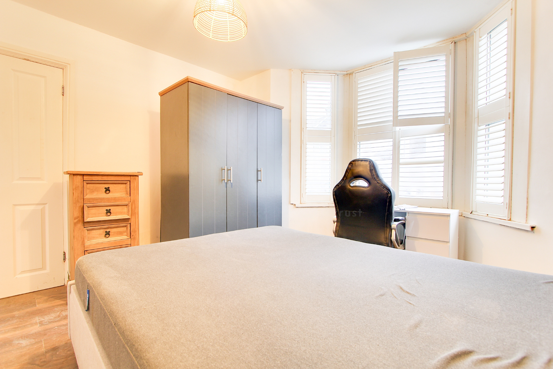 Crowther Road, London, SE25