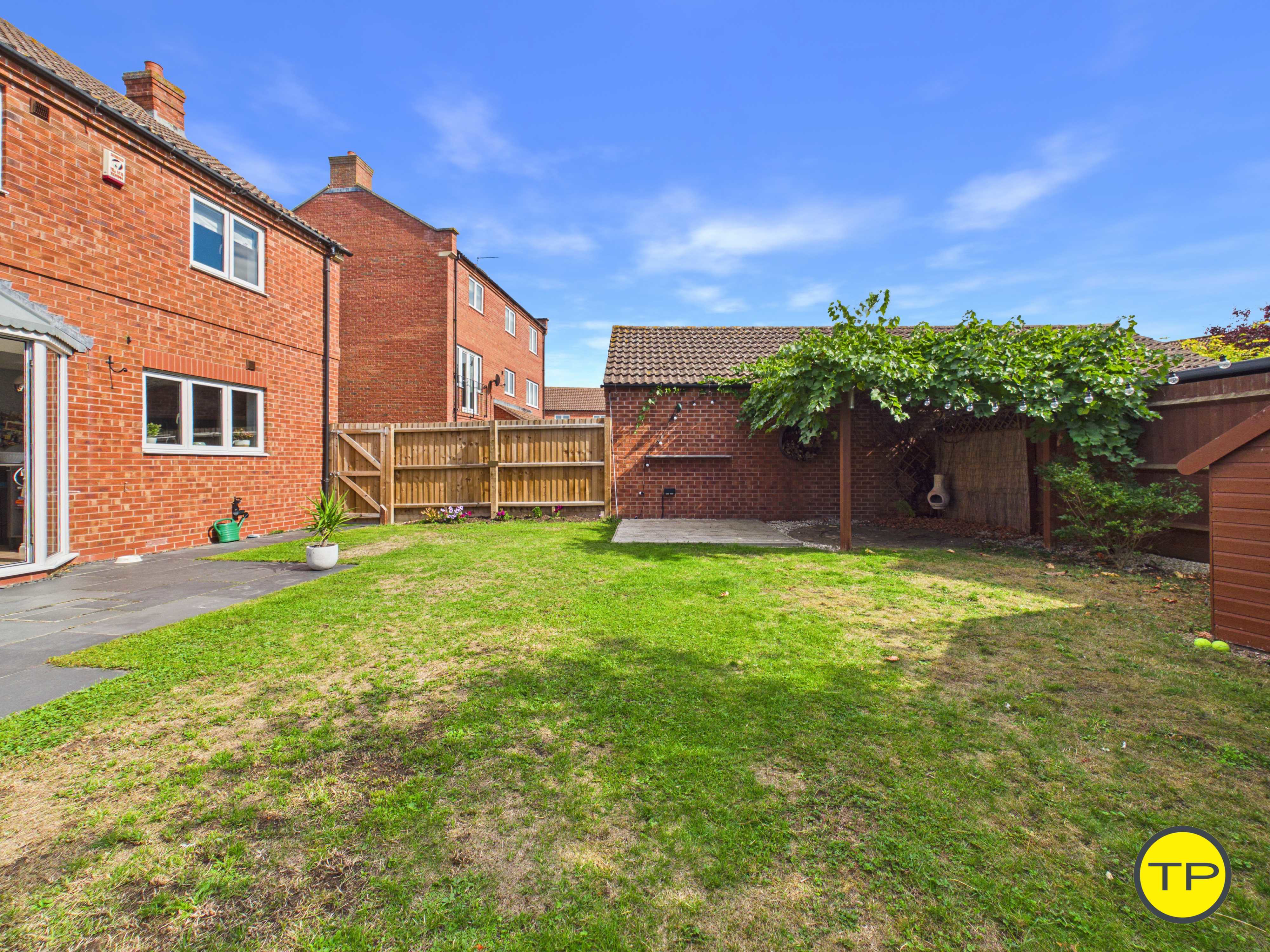 Sandhurst Road, Hampton Vale, PE7, photo 47