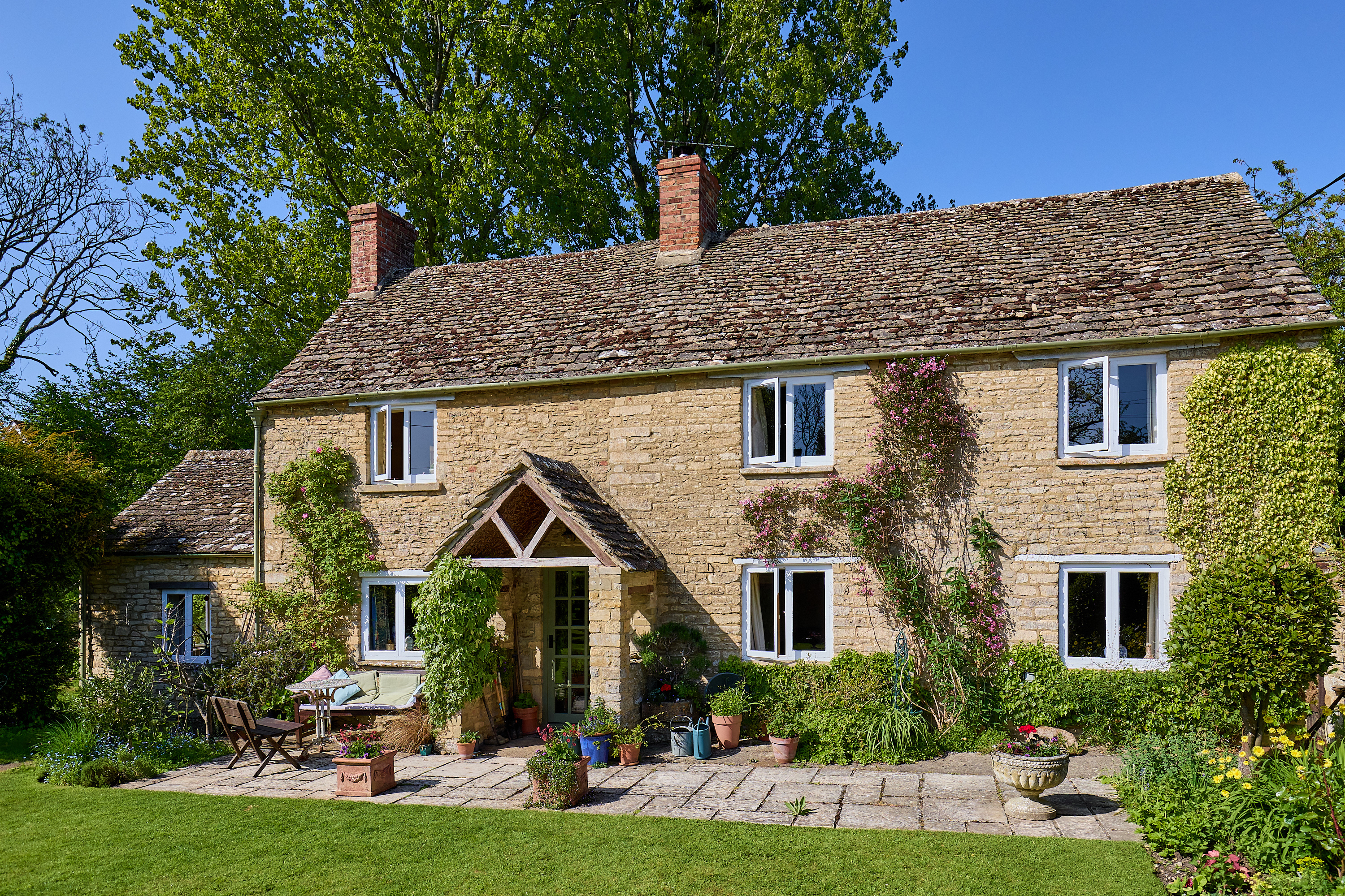 Bampton Road, Black Bourton, OX18