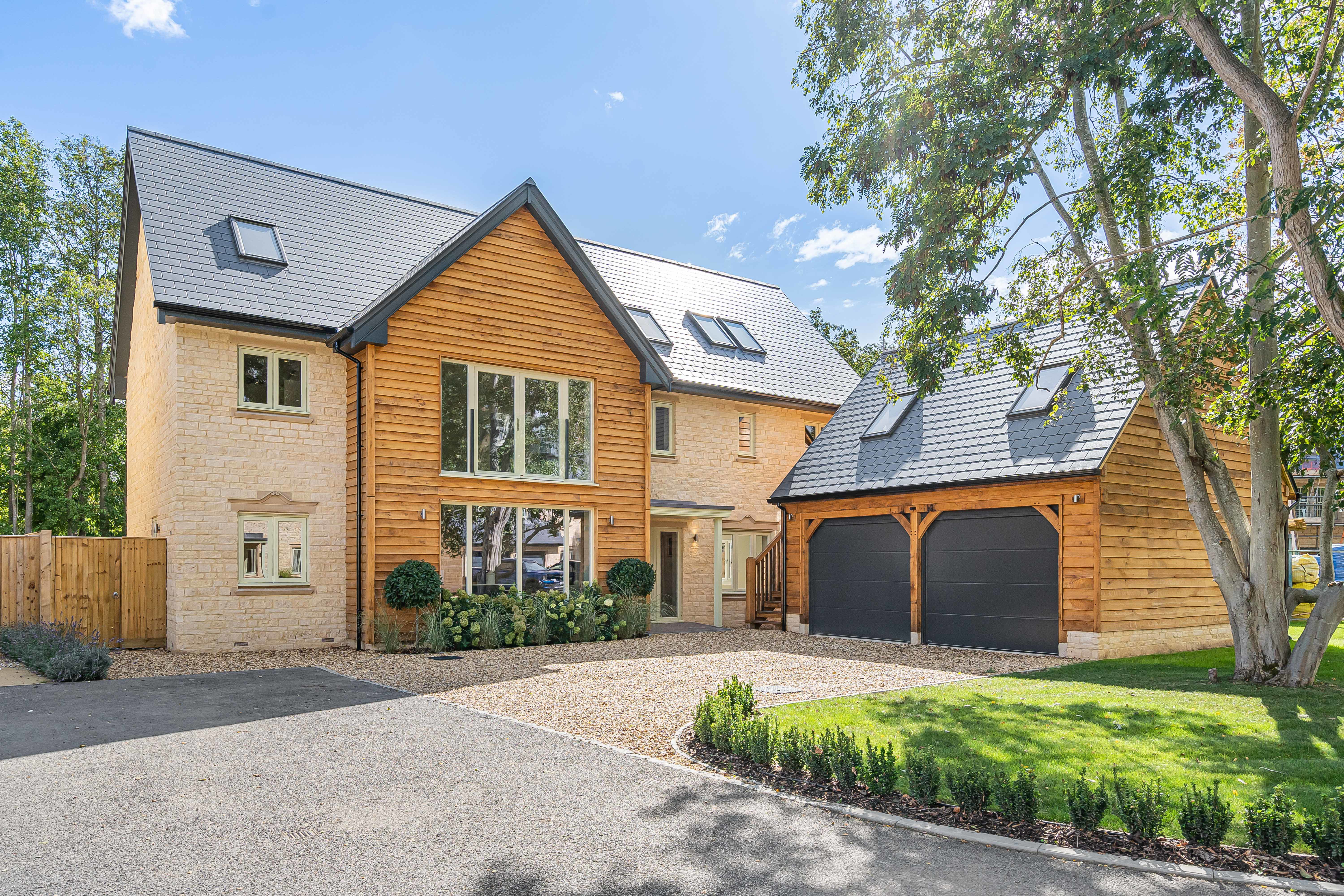 New Lincoln Meadow, Standlake, OX29