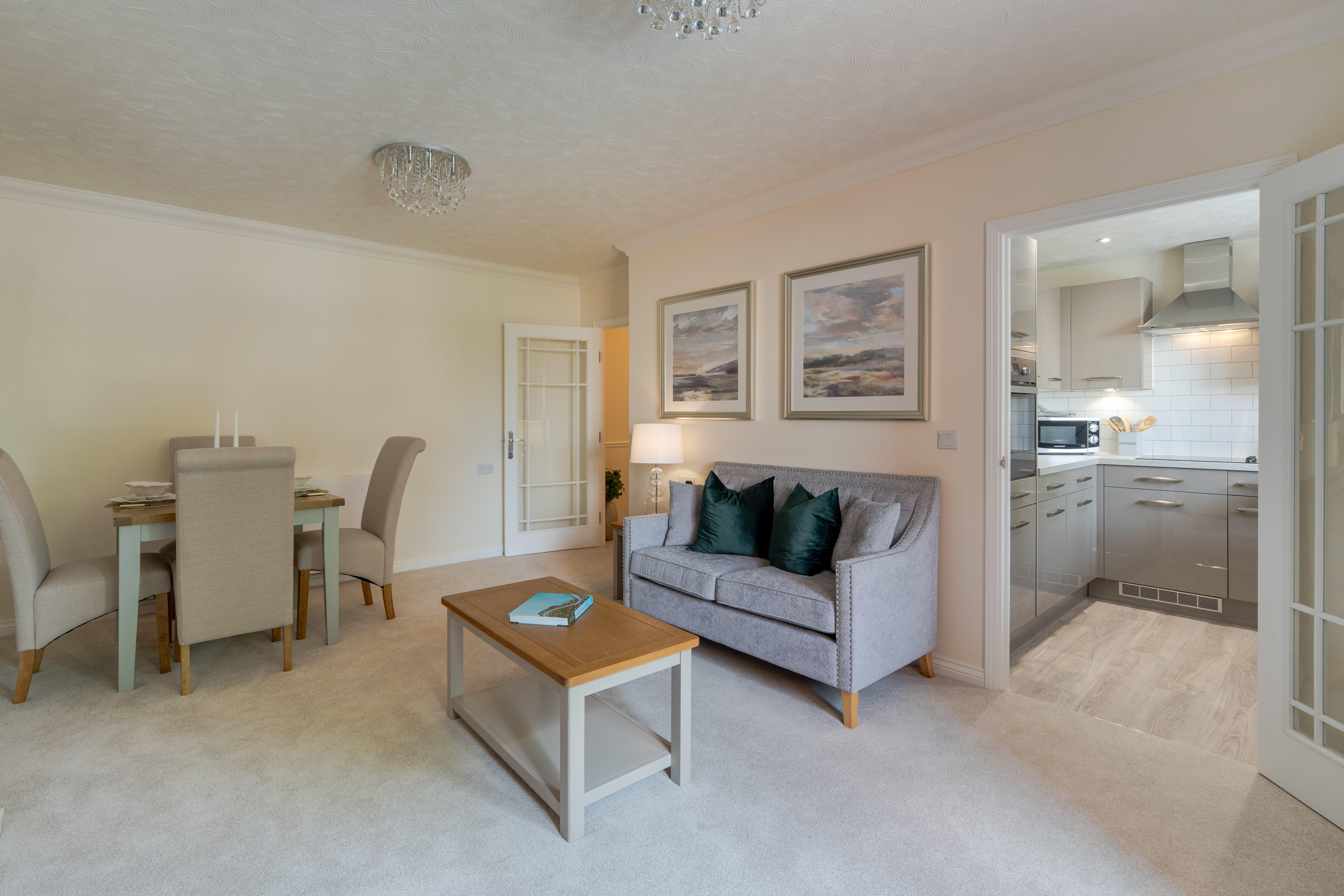 Flat 15, Lewis Carroll Lodge-04468