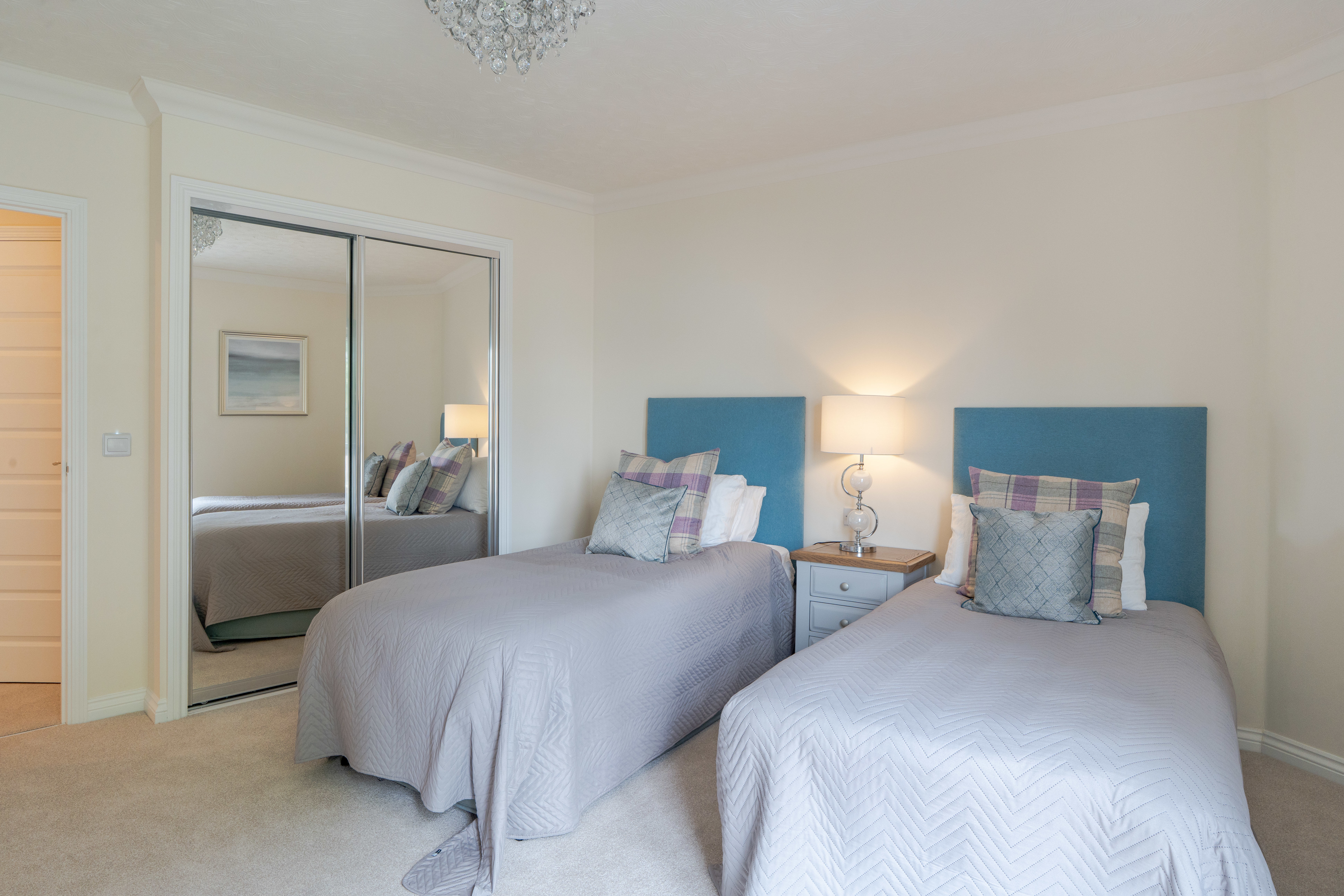 Flat 15, Lewis Carroll Lodge-04430