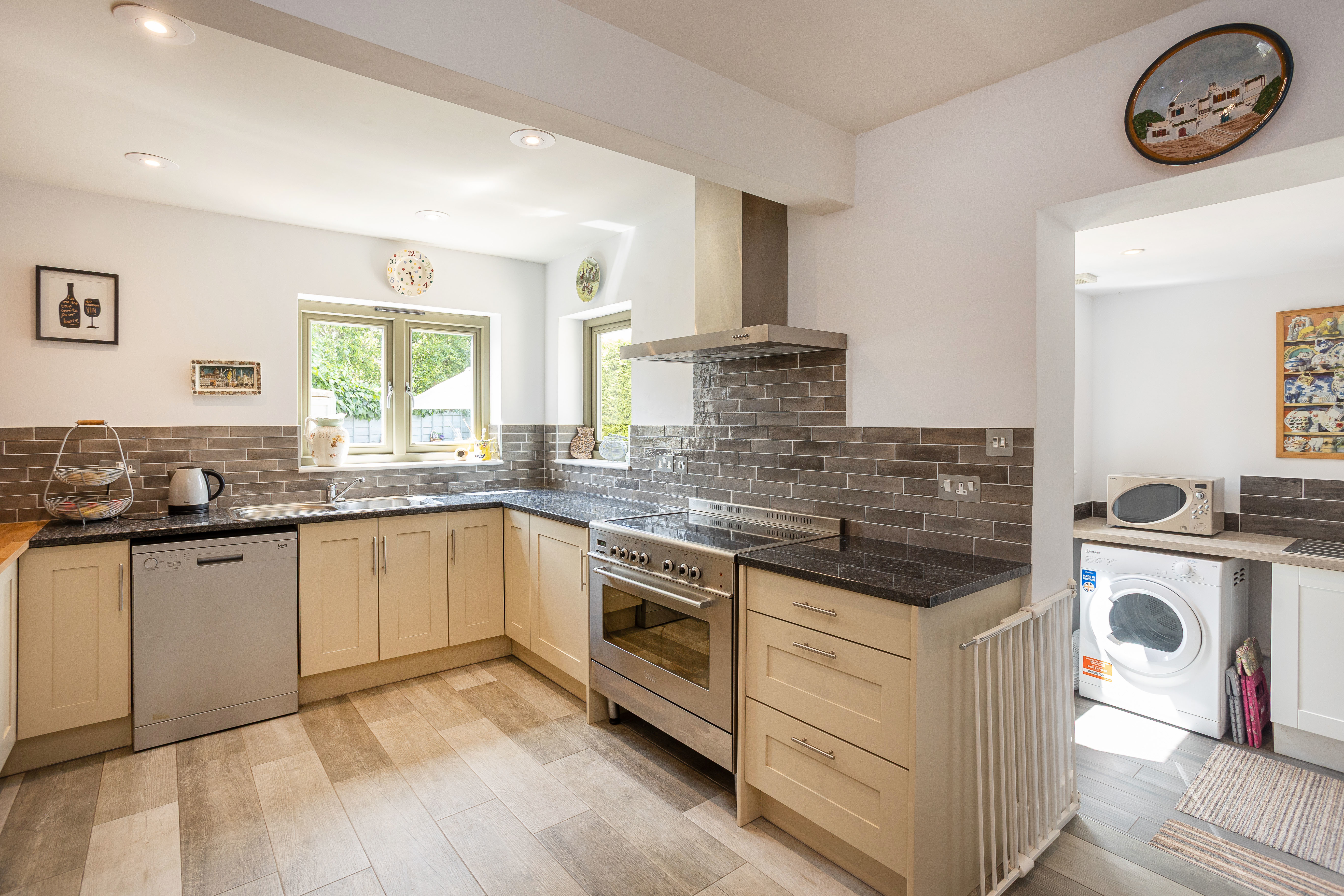 Busby Close, Stonesfield, OX29, photo 14
