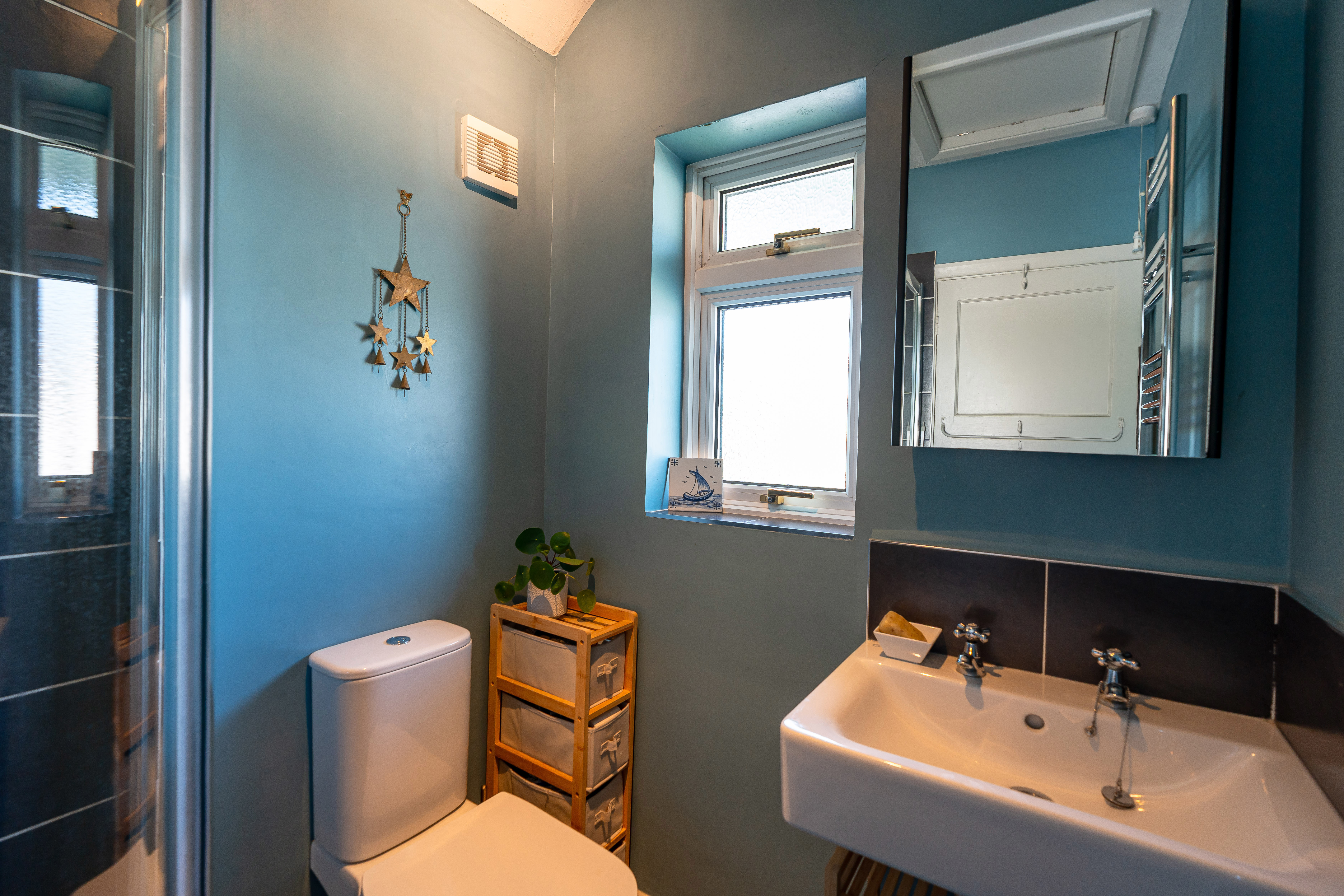 25 Crabtree Road-06842