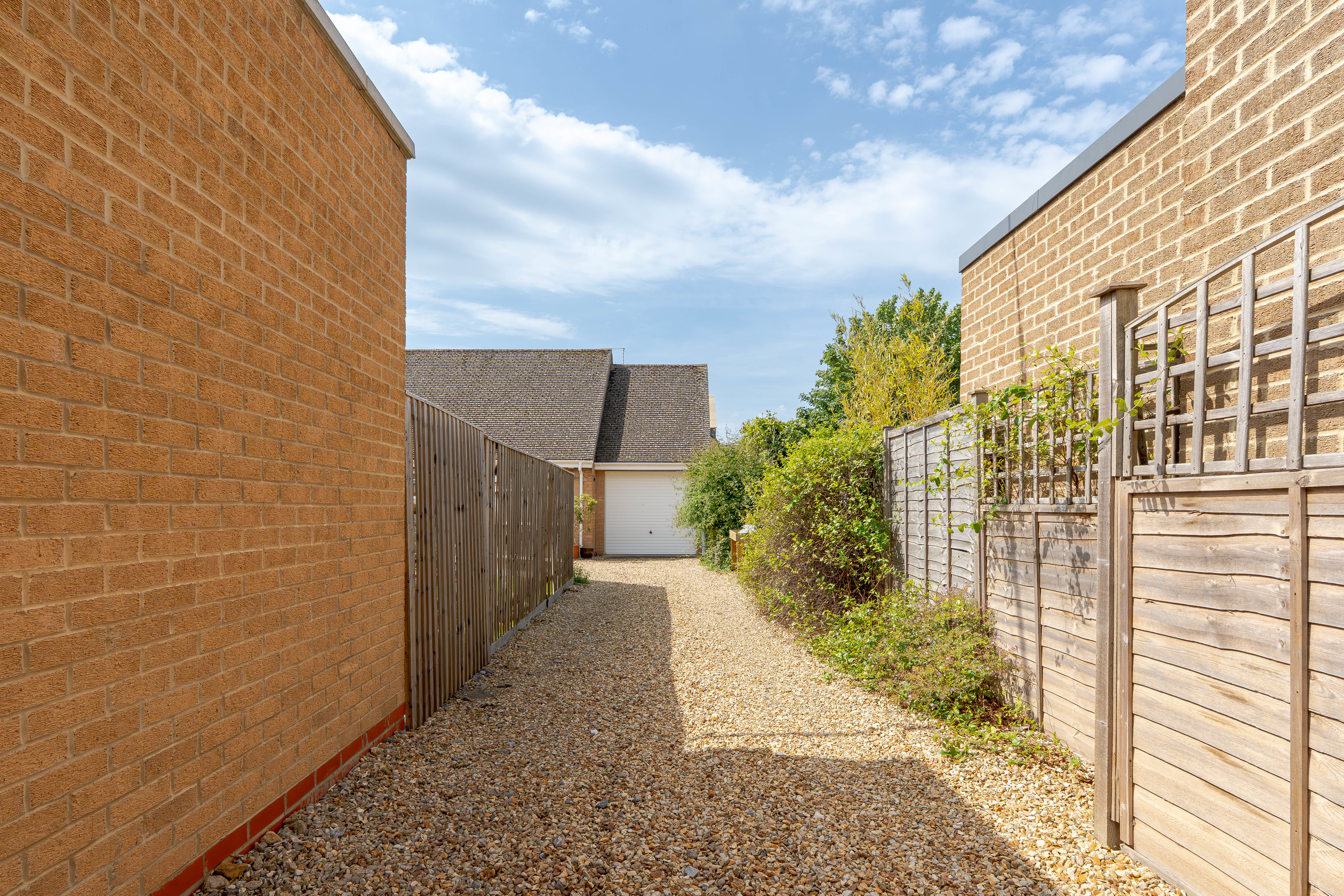 Shipton Road, Woodstock, OX20, photo 26