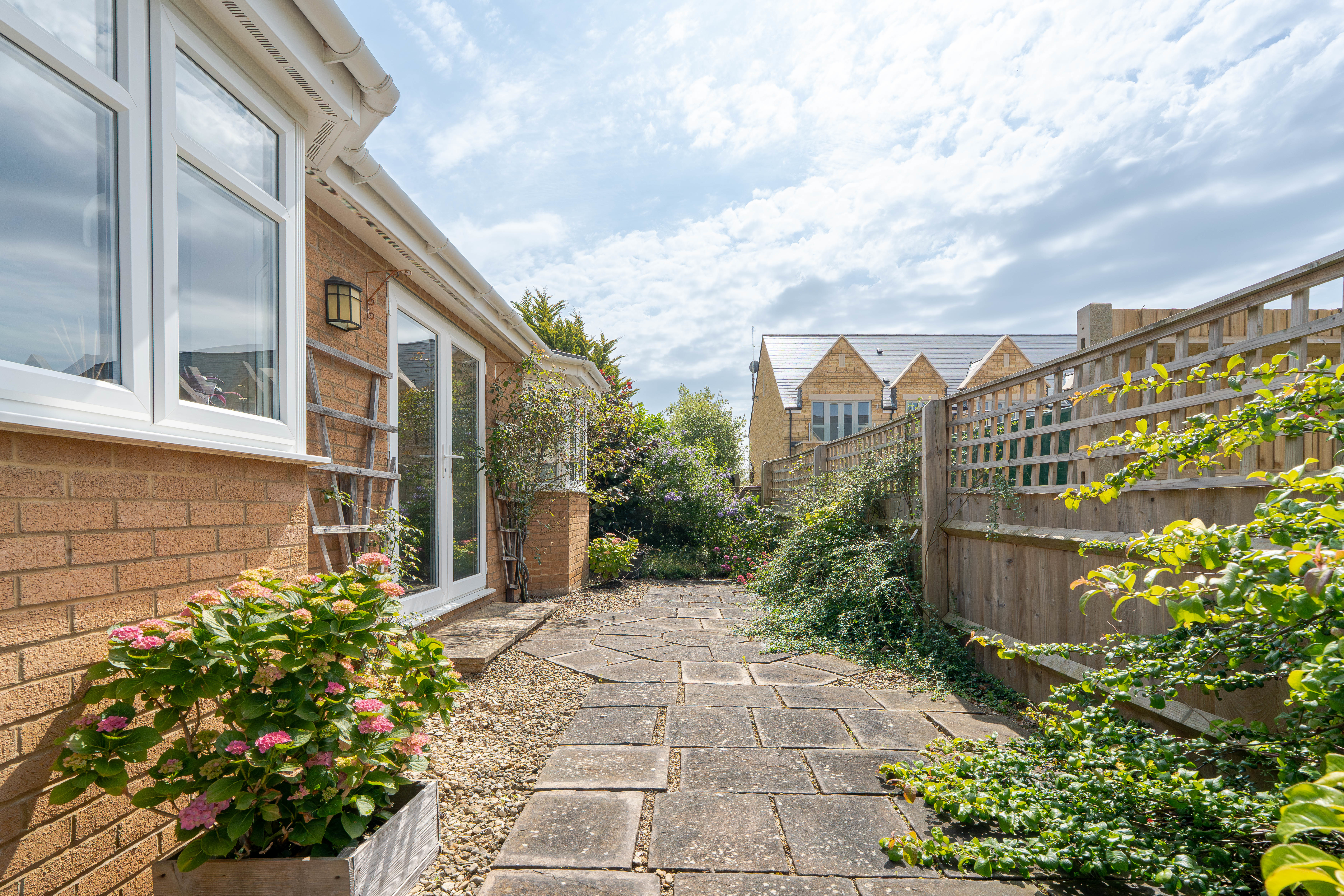 Shipton Road, Woodstock, OX20, photo 22