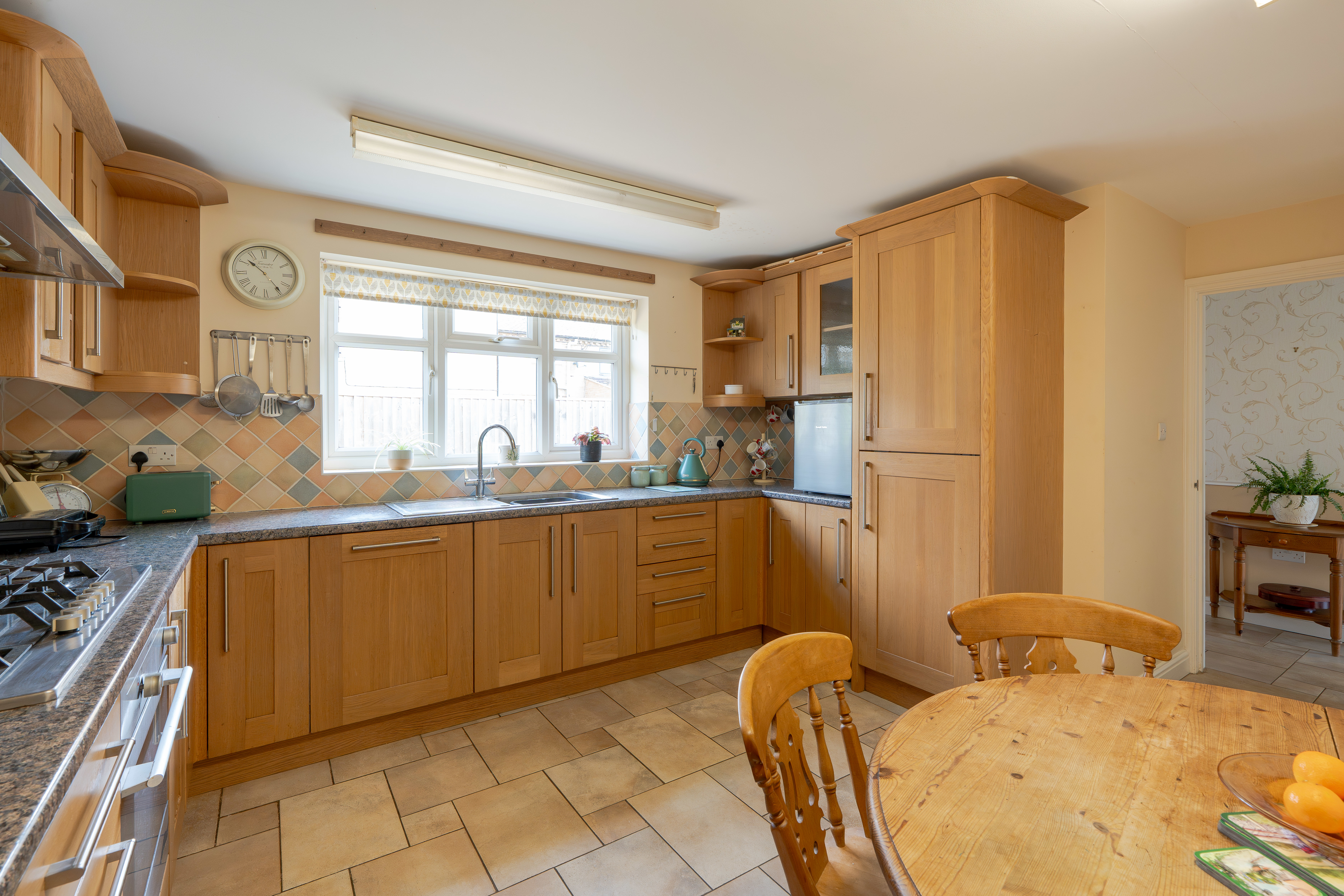 Shipton Road, Woodstock, OX20, photo 2