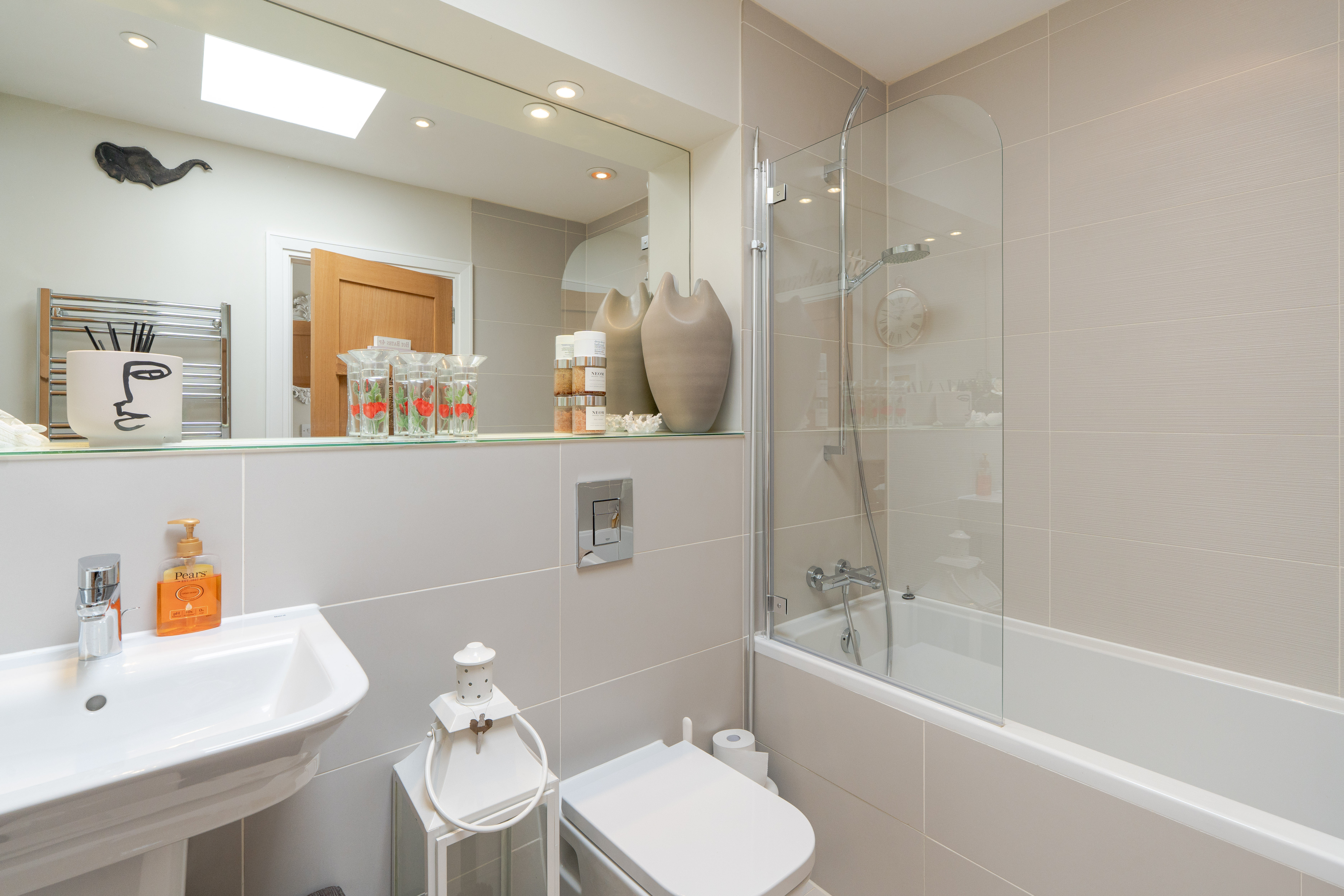 Flat 7, Building 25 Trenchard Lane-09462