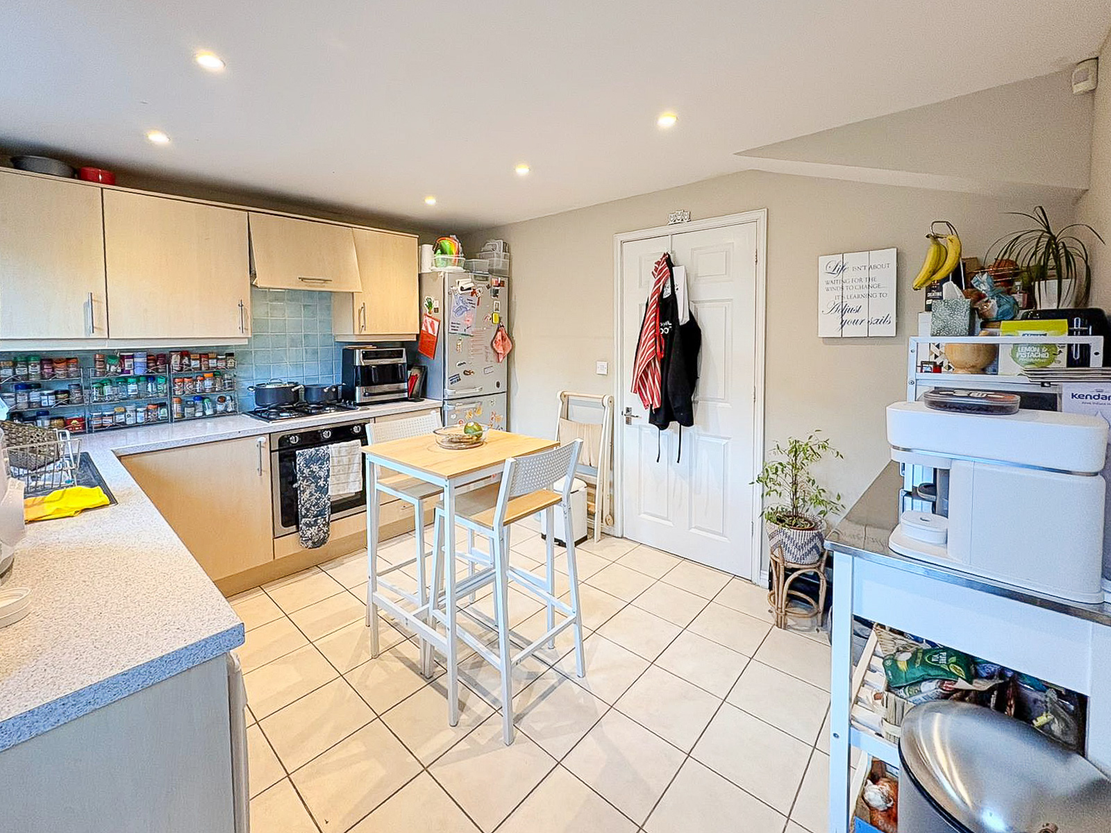 59 Hubble Close 001