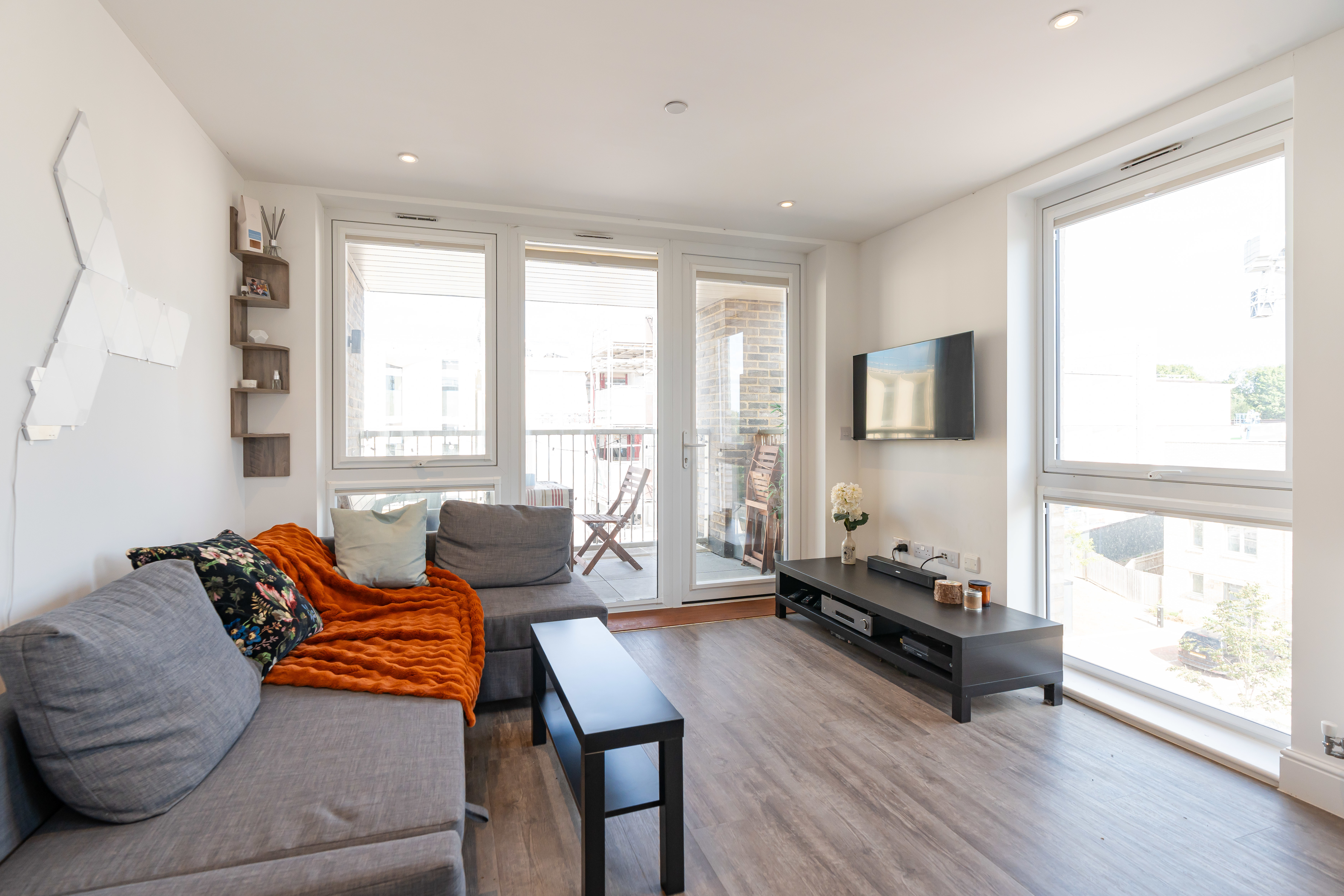 58 Atwater House-06705