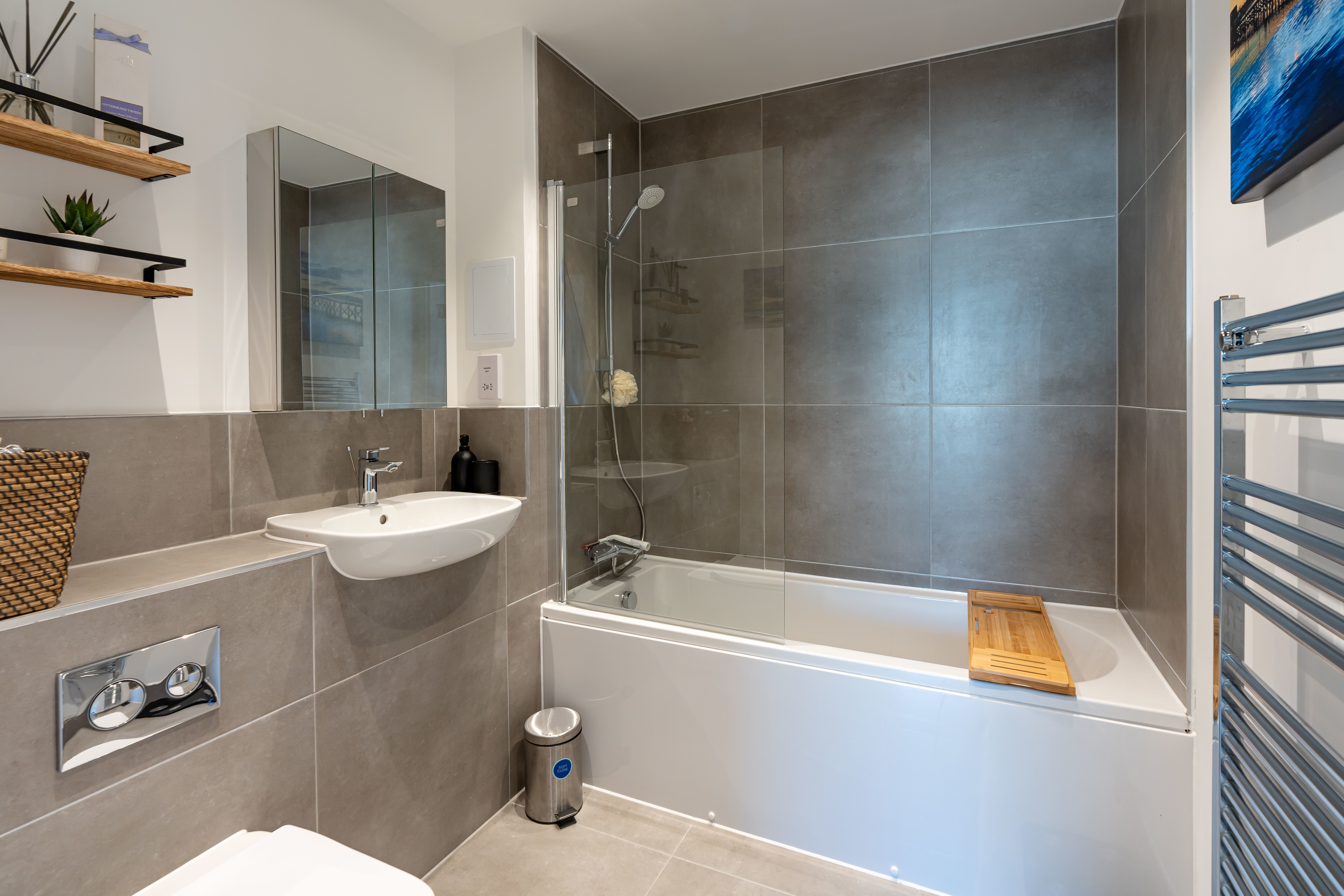 58 Atwater House-06749