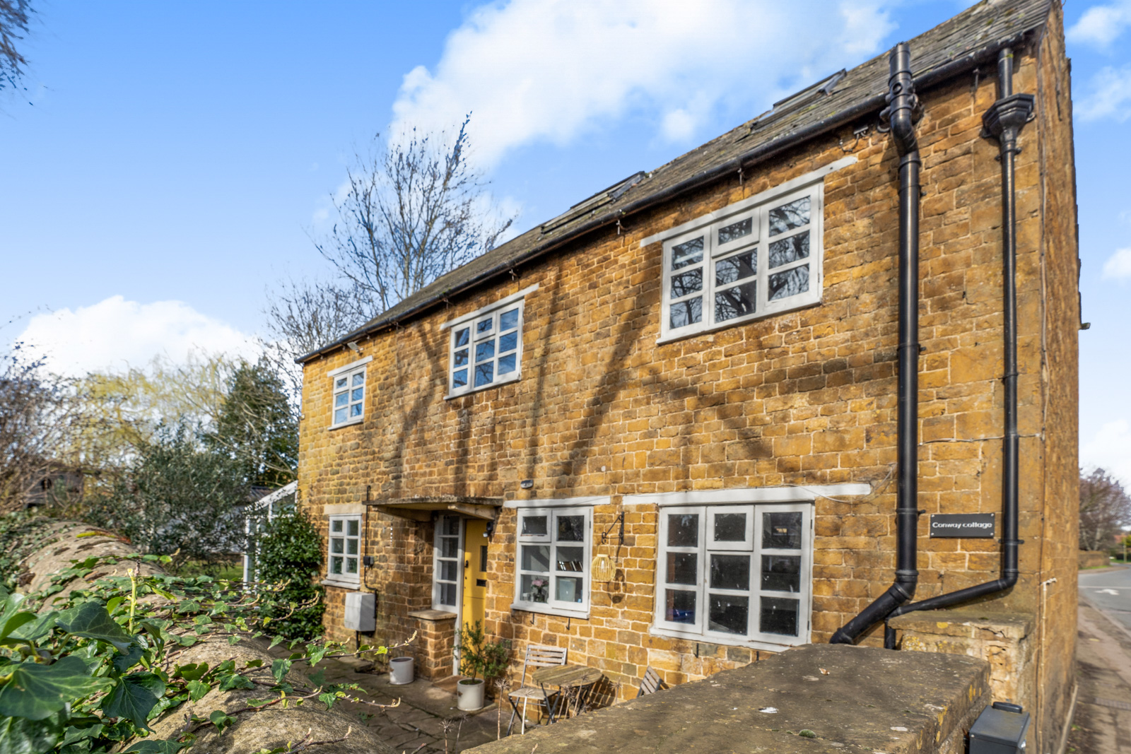 Oxford Road, Adderbury, OX17