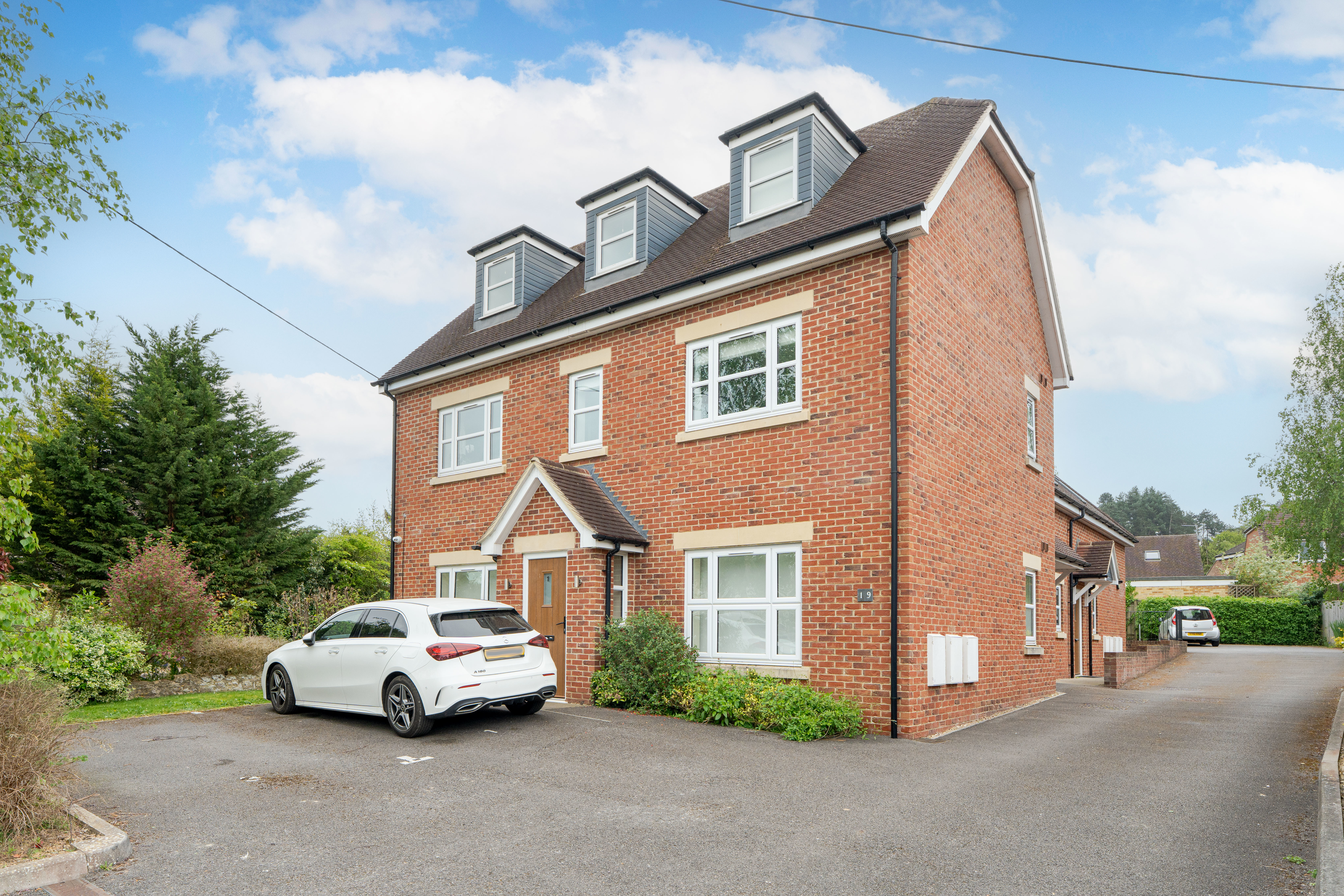 Eynsham Road, Botley, OX2