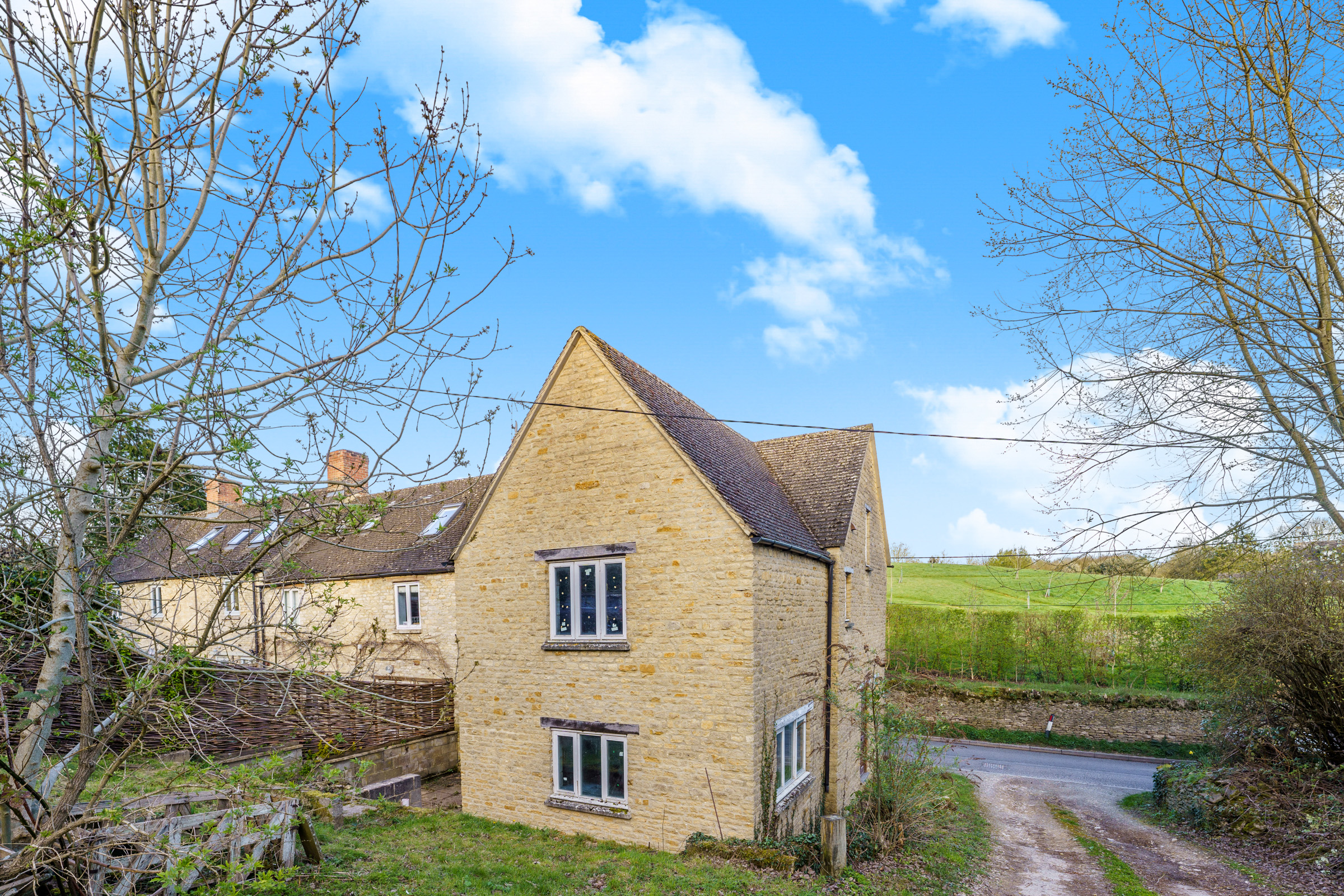 College Row, Oxfordshire, OX29