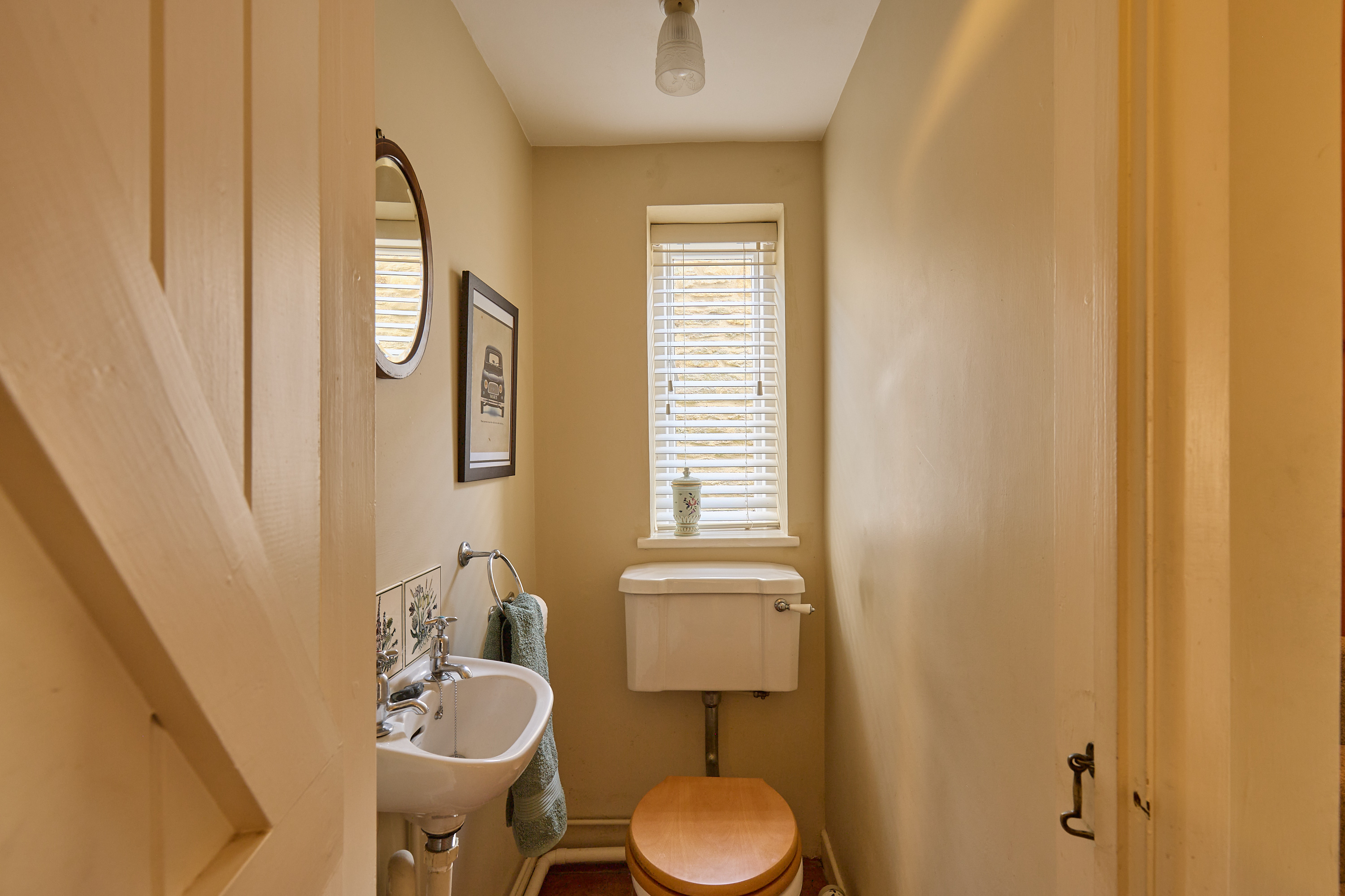 Bampton Road, Black Bourton, OX18, photo 11