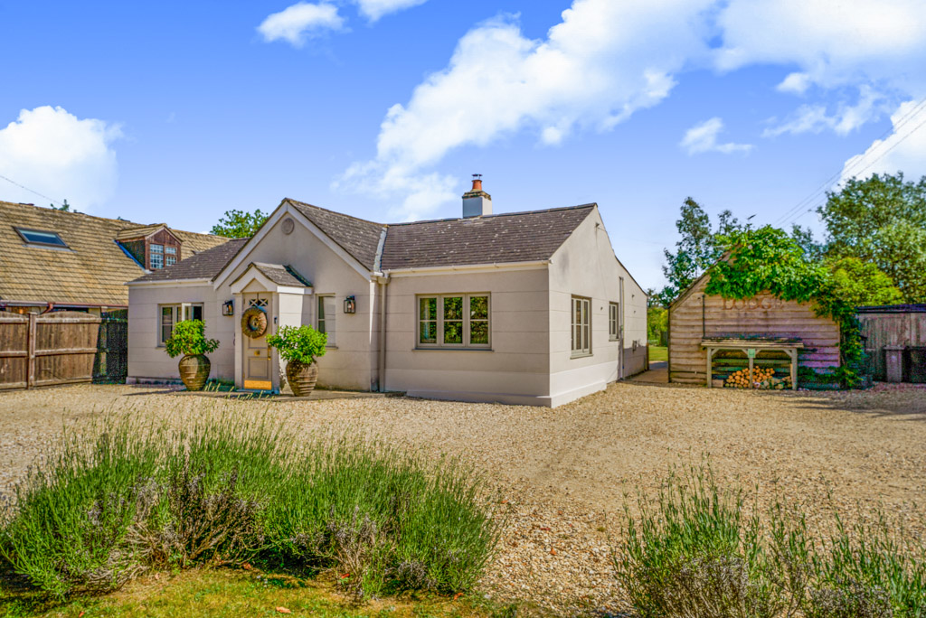 Bushey Ground, Minster Lovell, OX29