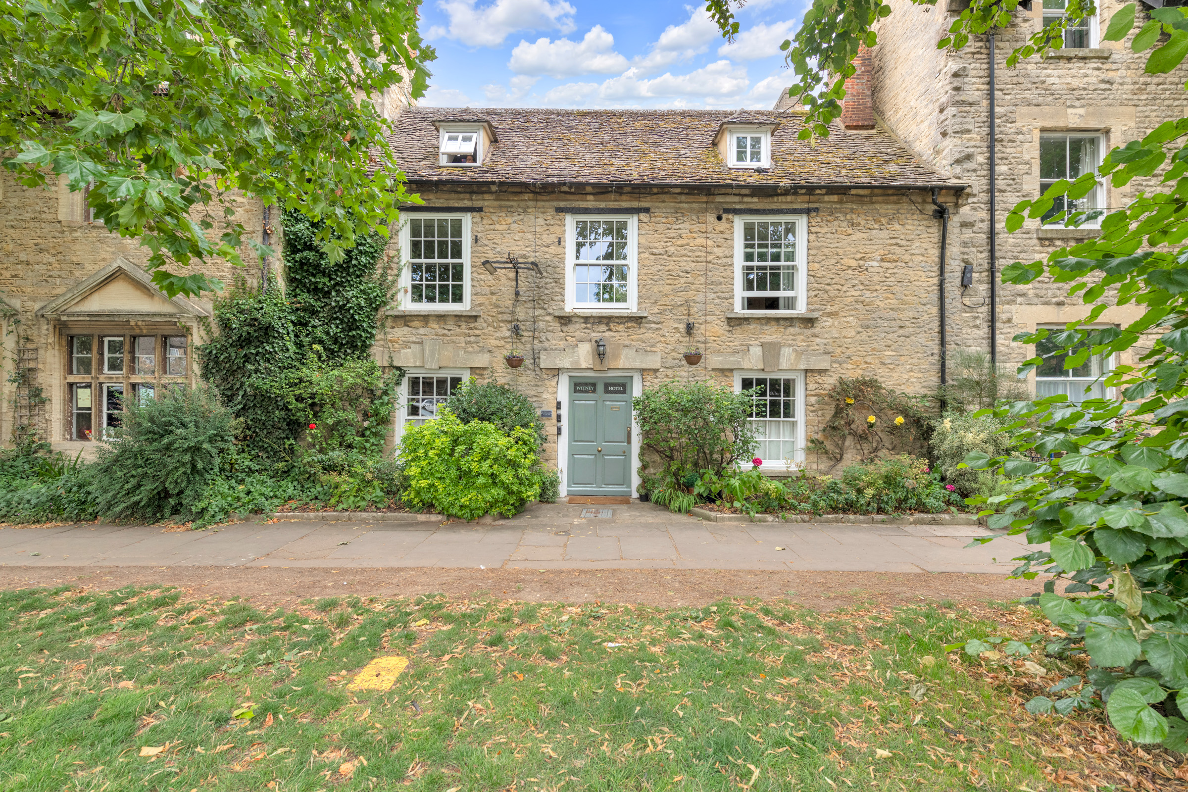 Church Green, Witney, OX28