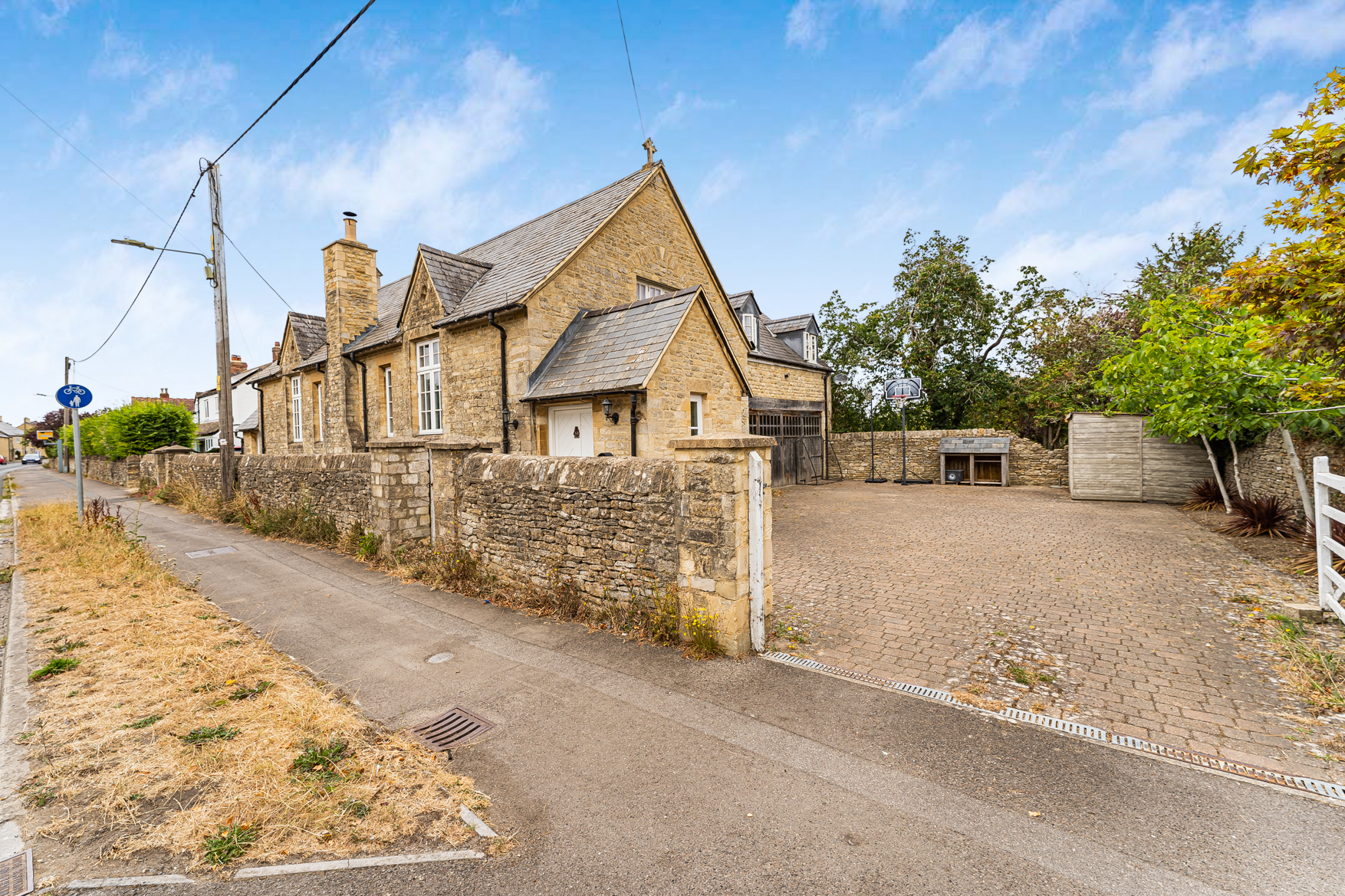 The Old School House, Main Road, Long Hanborough, photo 34