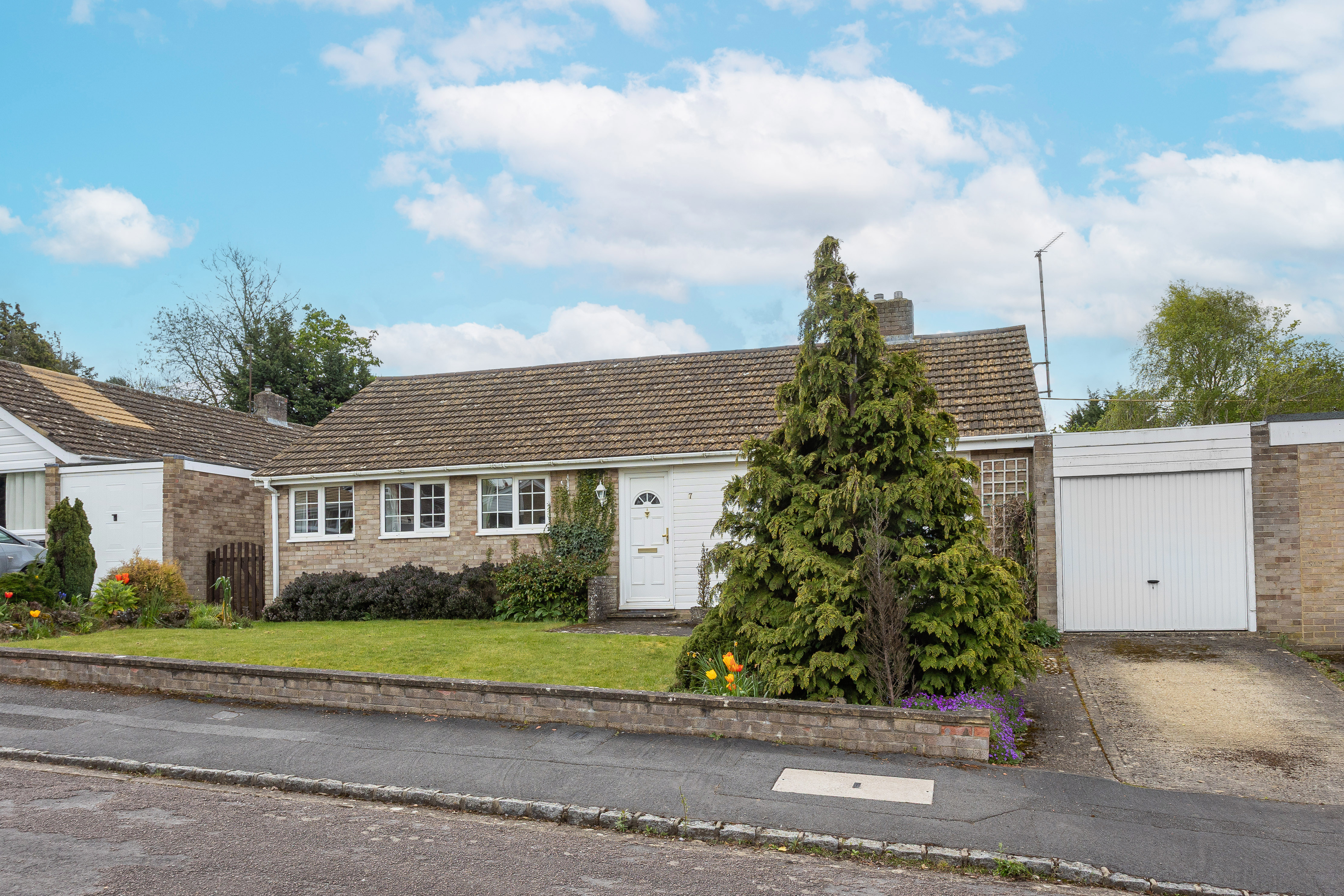 Hazel End, Garsington, OX44