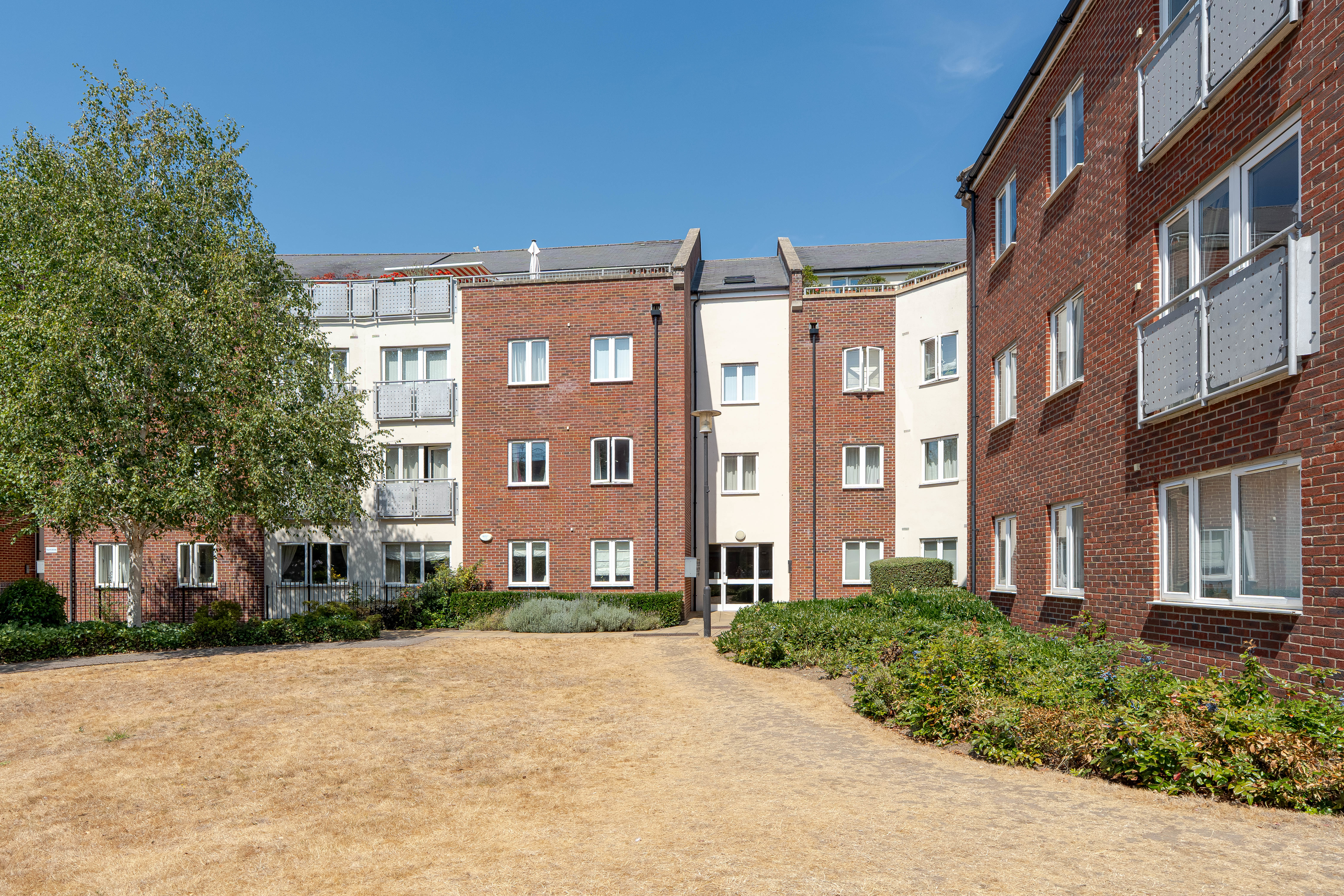 118 Beech Road-04430