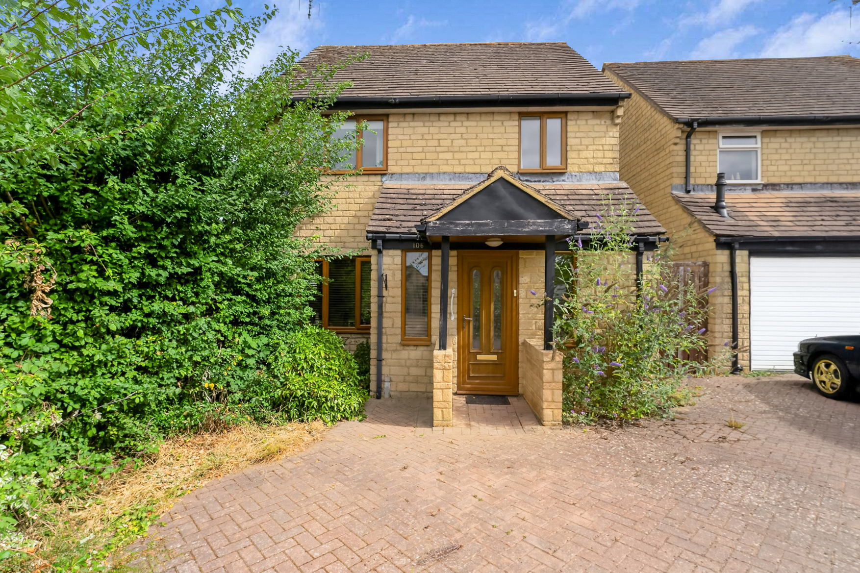 Oxlease, Witney, OX28