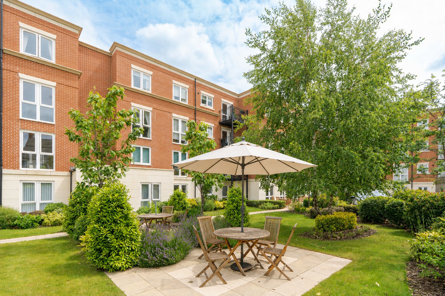Lewis Carroll Lodge, St Margaret's Road, GL50, photo 9