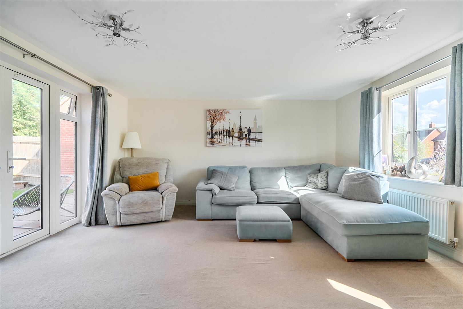 Kirkes Way, Aylesbury, photo 4