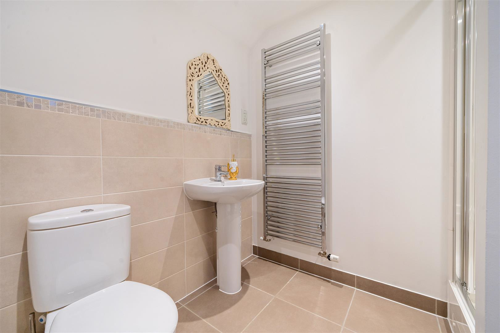 Greensleeves Drive, Aylesbury, photo 15