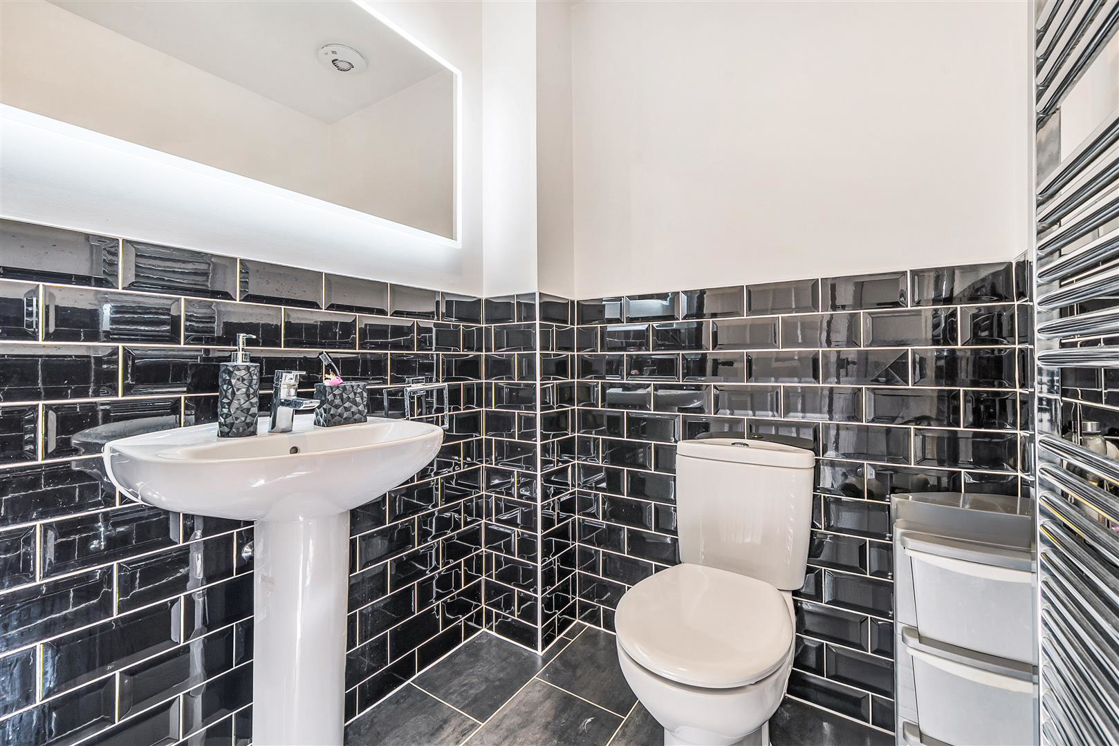 Cardinal Drive, Aylesbury, photo 7