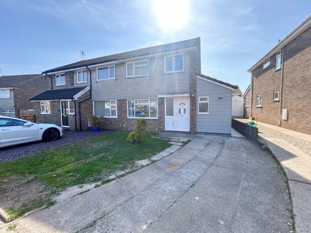 Thaw Close, Rhoose CF62