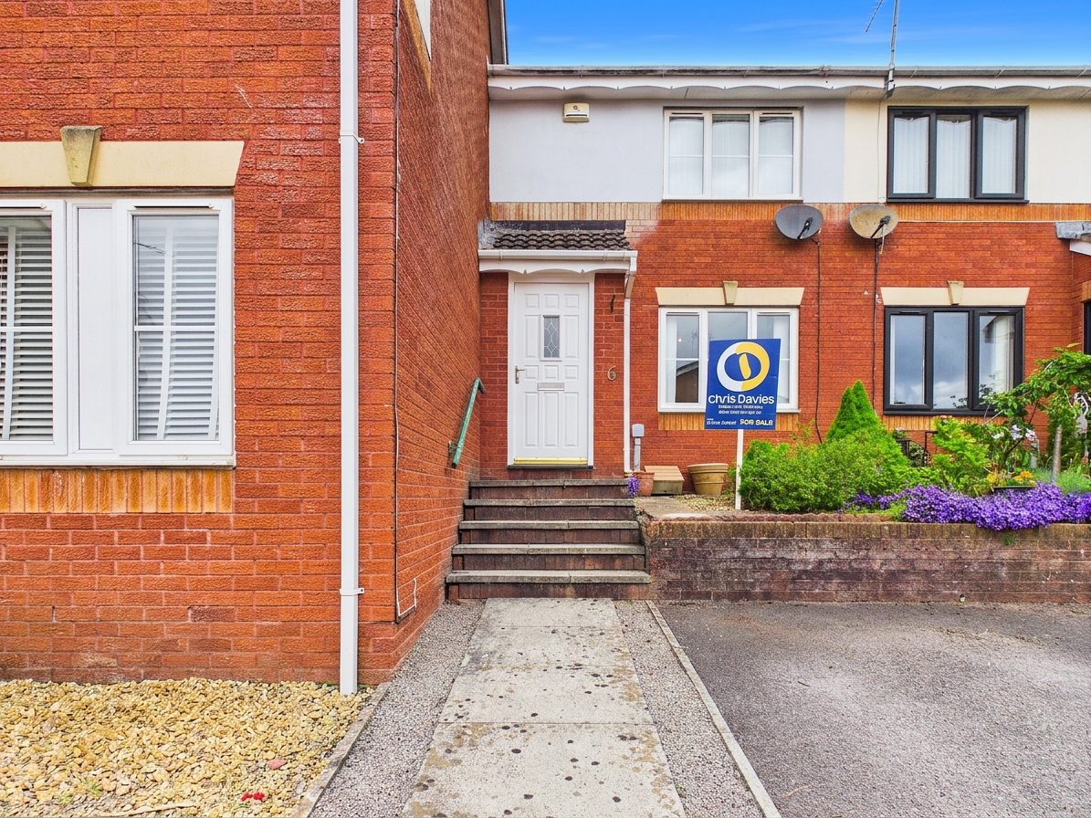 Trem Powys, Barry, CF63