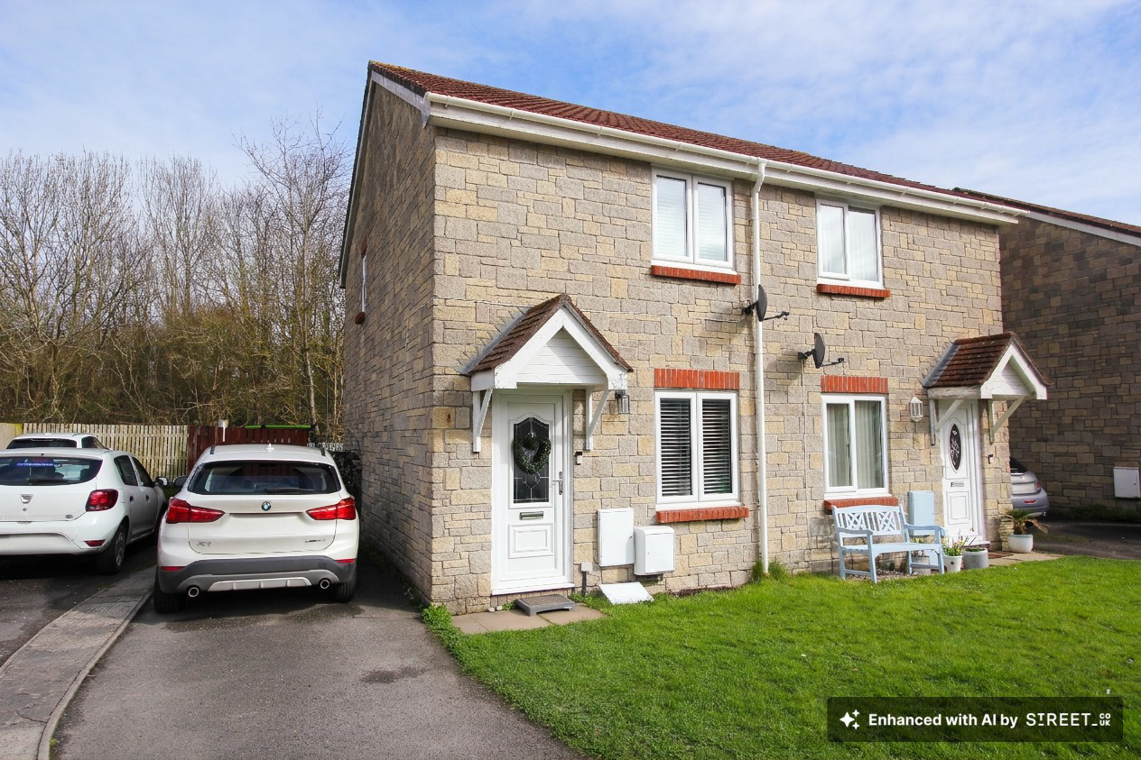 Heol Y Fro, Llantwit Major, CF61 2SA