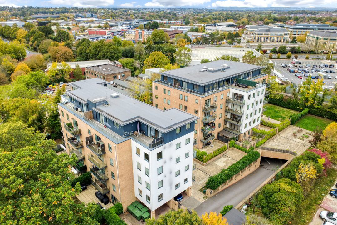 Westbury Mansions, Bracknell