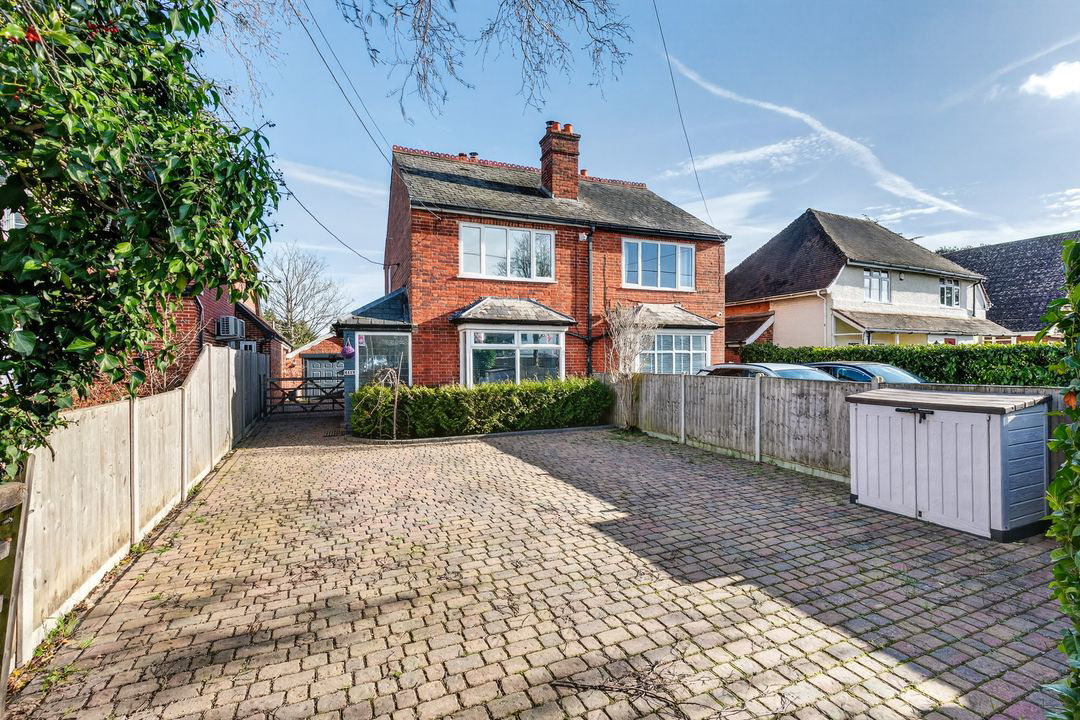 Reading Road, Winnersh, RG41