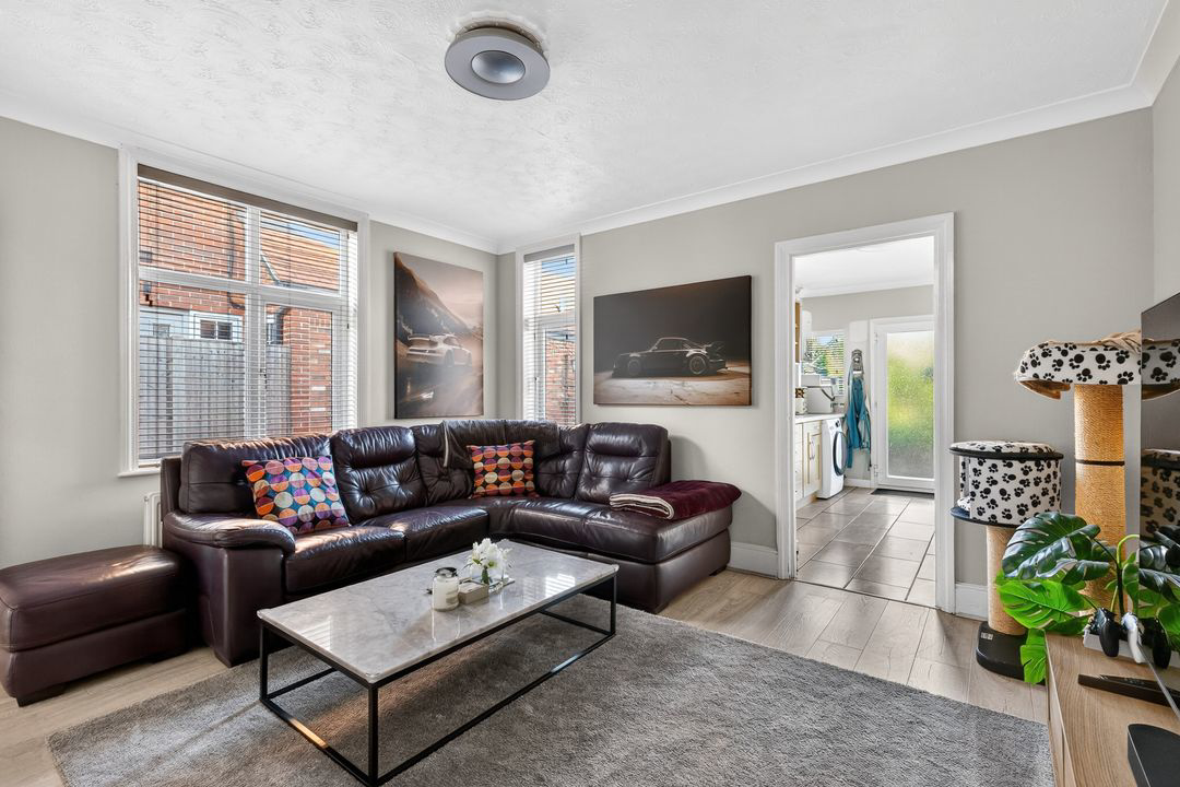 Reading Road, Winnersh, RG41, photo 3