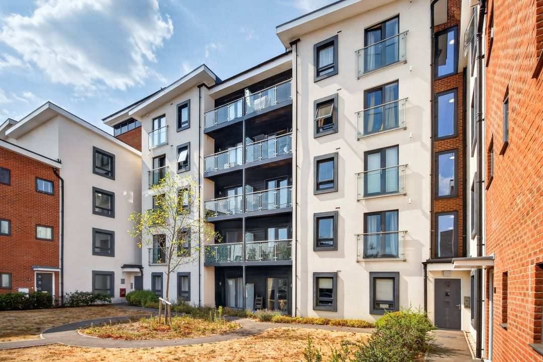 Webster Close, Bracknell, RG12