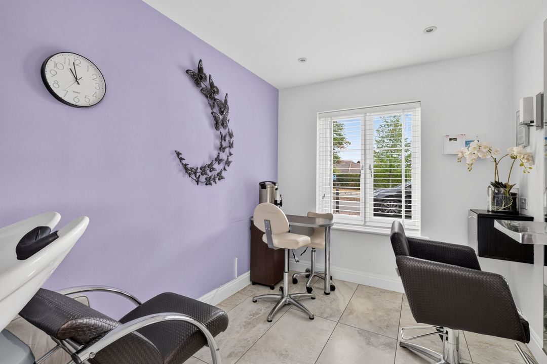 Woolf Drive, Wokingham, RG40, photo 21