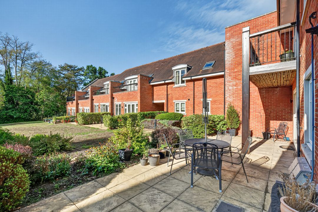 Woolf Drive, Wokingham, RG40, photo 17