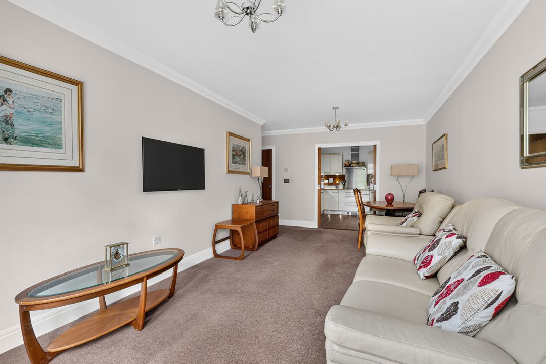 Woolf Drive, Wokingham, RG40, photo 5