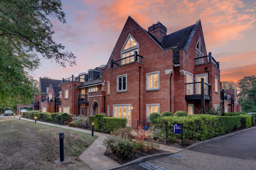 Woolf Drive, Wokingham, RG40