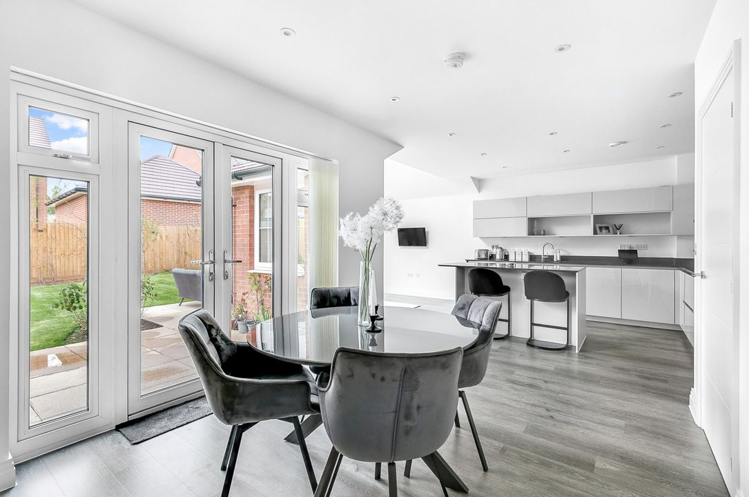 Fieldfare Lane, Wokingham, photo 6