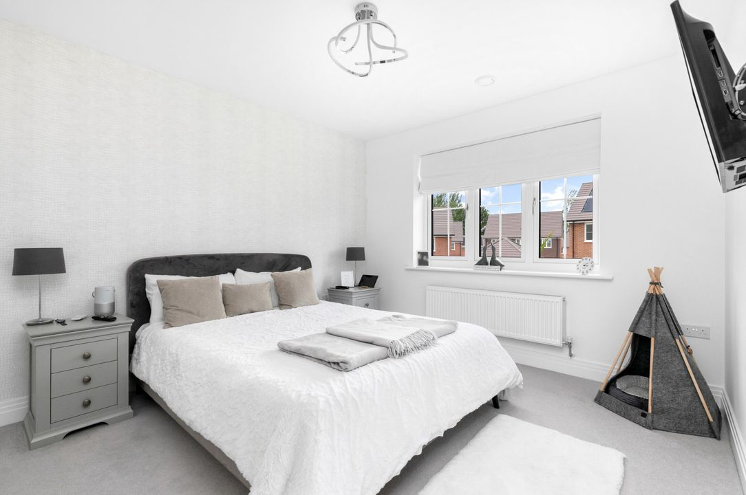 Fieldfare Lane, Wokingham, photo 10