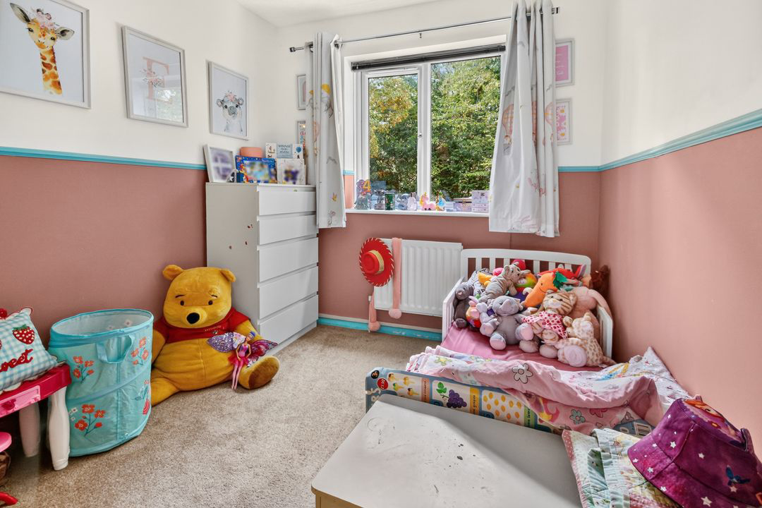 Hebbecastle Down, Warfield, Bracknell, RG42, photo 6