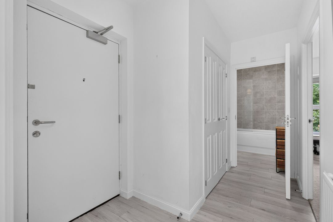 Edrich Grange, Crowthorne, RG45, photo 8