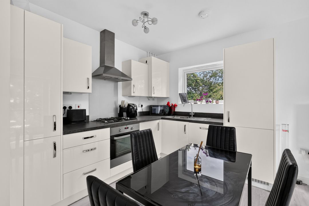 Edrich Grange, Crowthorne, RG45, photo 3