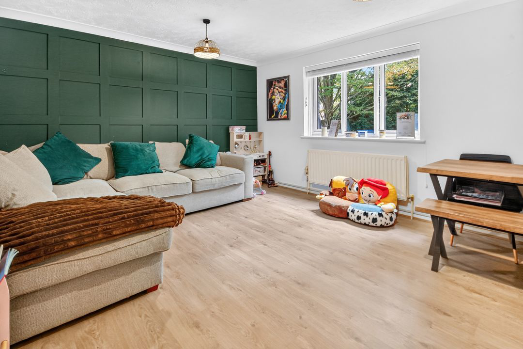 Hebbecastle Down, Warfield, Bracknell, RG42, photo 2