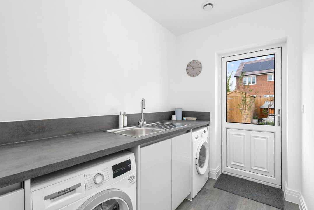 Fieldfare Lane, Wokingham, photo 7