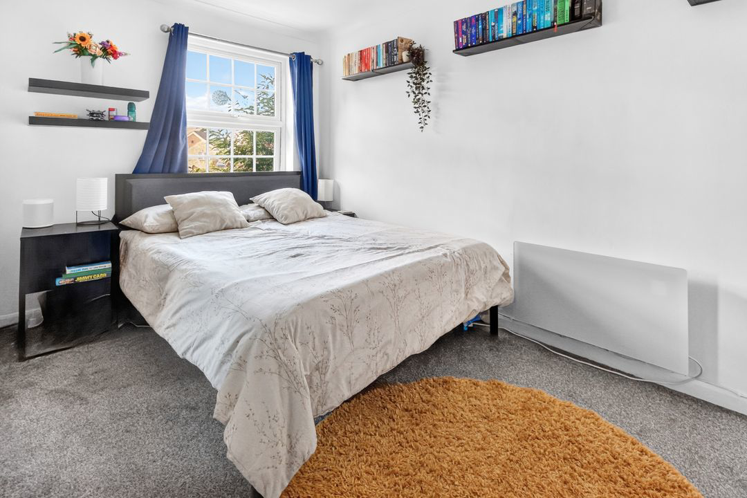 Crowthorne Road, Bracknell, RG12, photo 7