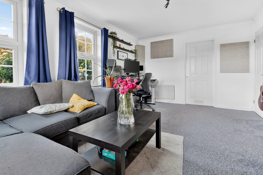 Crowthorne Road, Bracknell, RG12, photo 4
