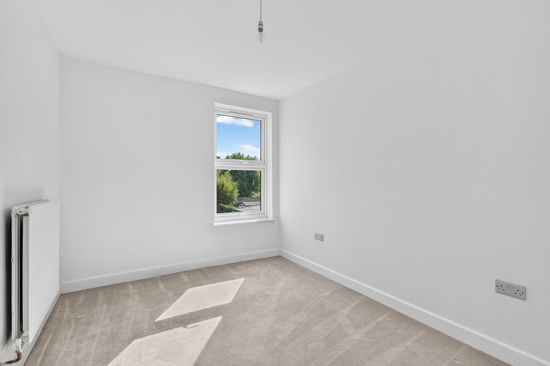 Wescott Road, Wokingham, RG40, photo 13